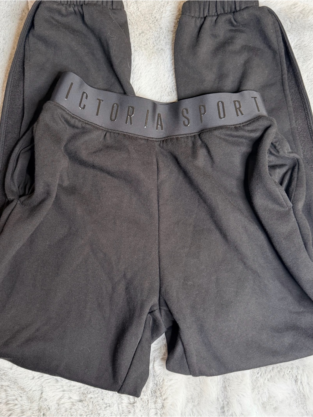 NWT Victoria’s Secret Victoria Sport Black high waisted Side Slit Joggers XS